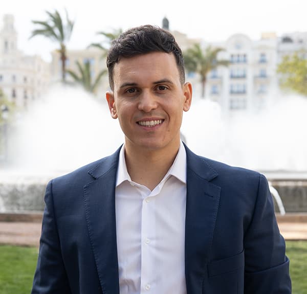 Date Available Benjamin Gomes
