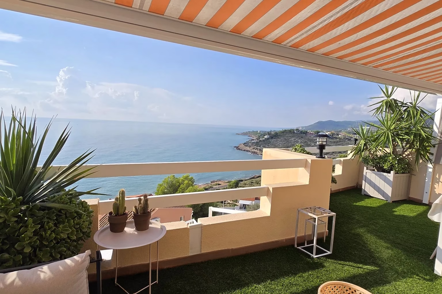 Terasse d'un appartement vue mer à Peníscola