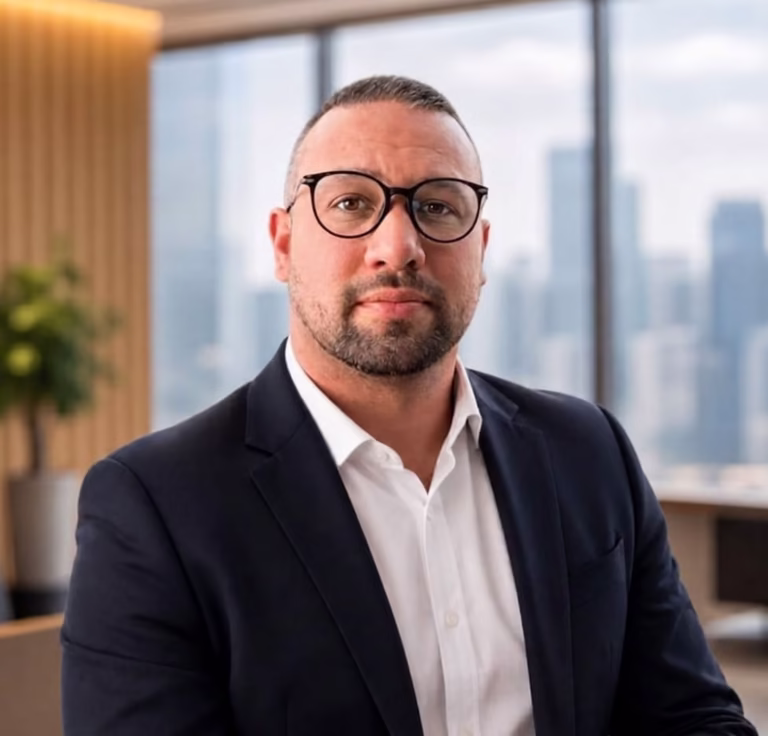 Víctor Saluzzo — Responsable Ressources Humaines