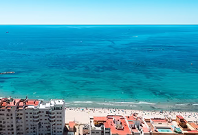 Vue mer sur la Méditerranée depuis la Costa Blanca